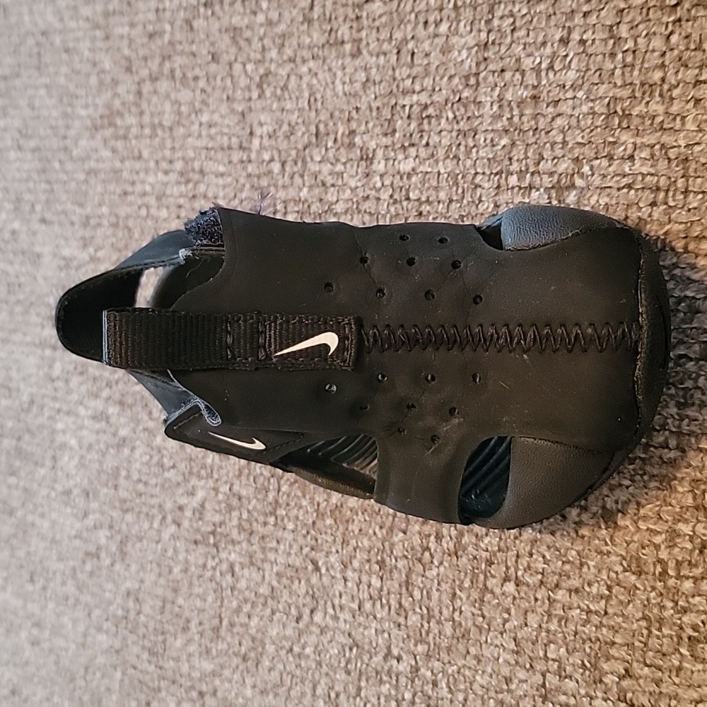 Toddler water shoes